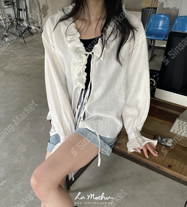 胸綁繩簍空蛋糕領上衣